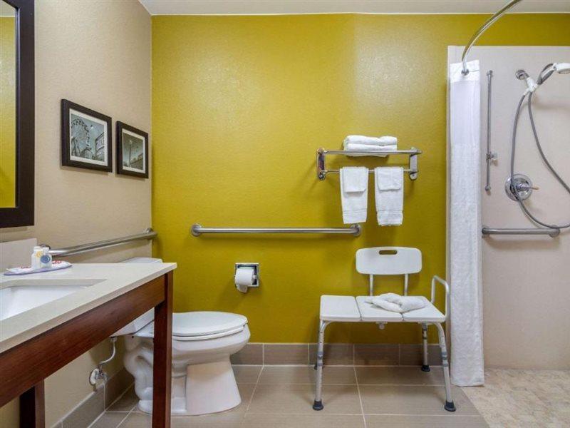 Comfort Inn & Suites Perry National Fairgrounds Area Екстериор снимка