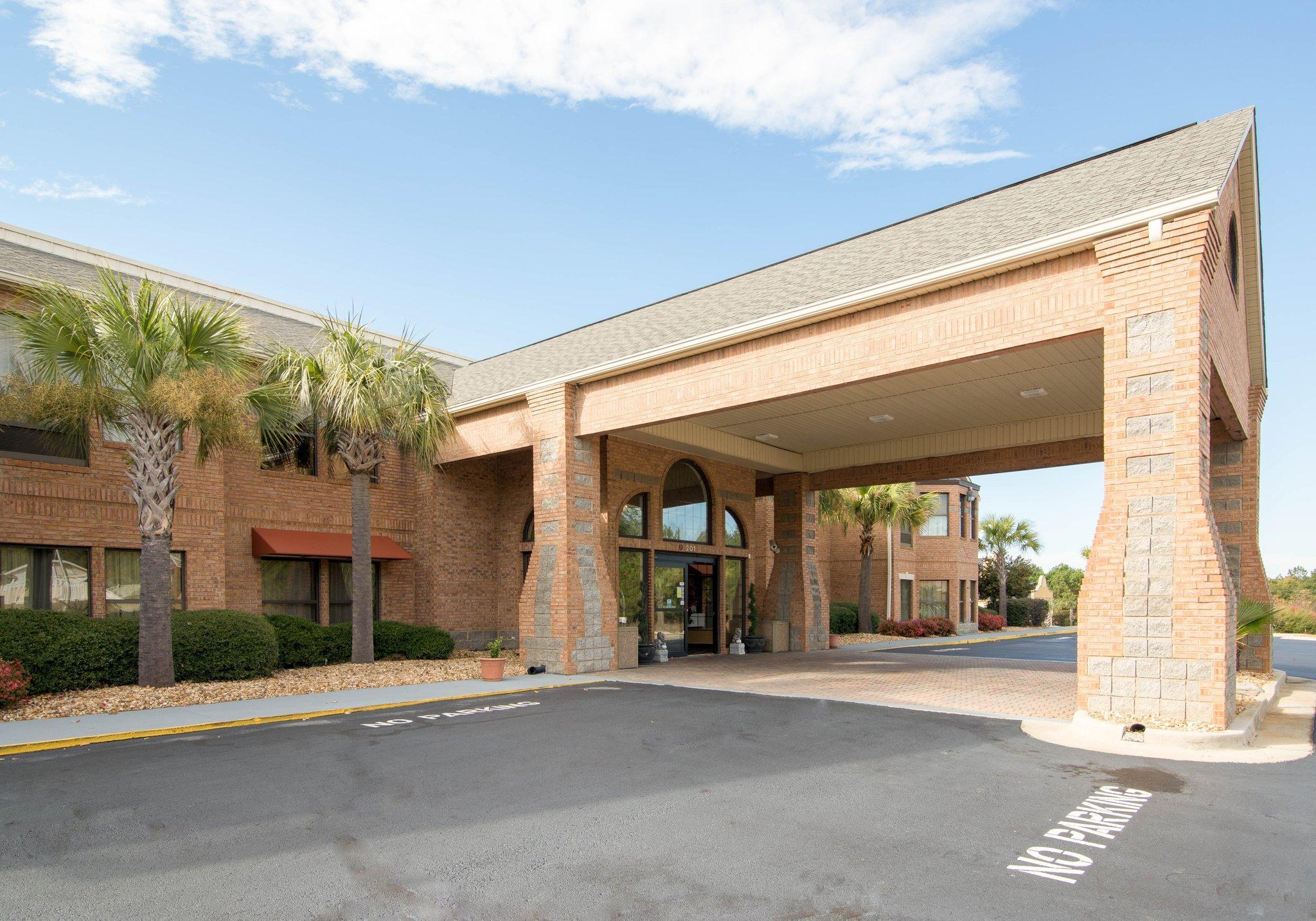 Comfort Inn & Suites Perry National Fairgrounds Area Екстериор снимка
