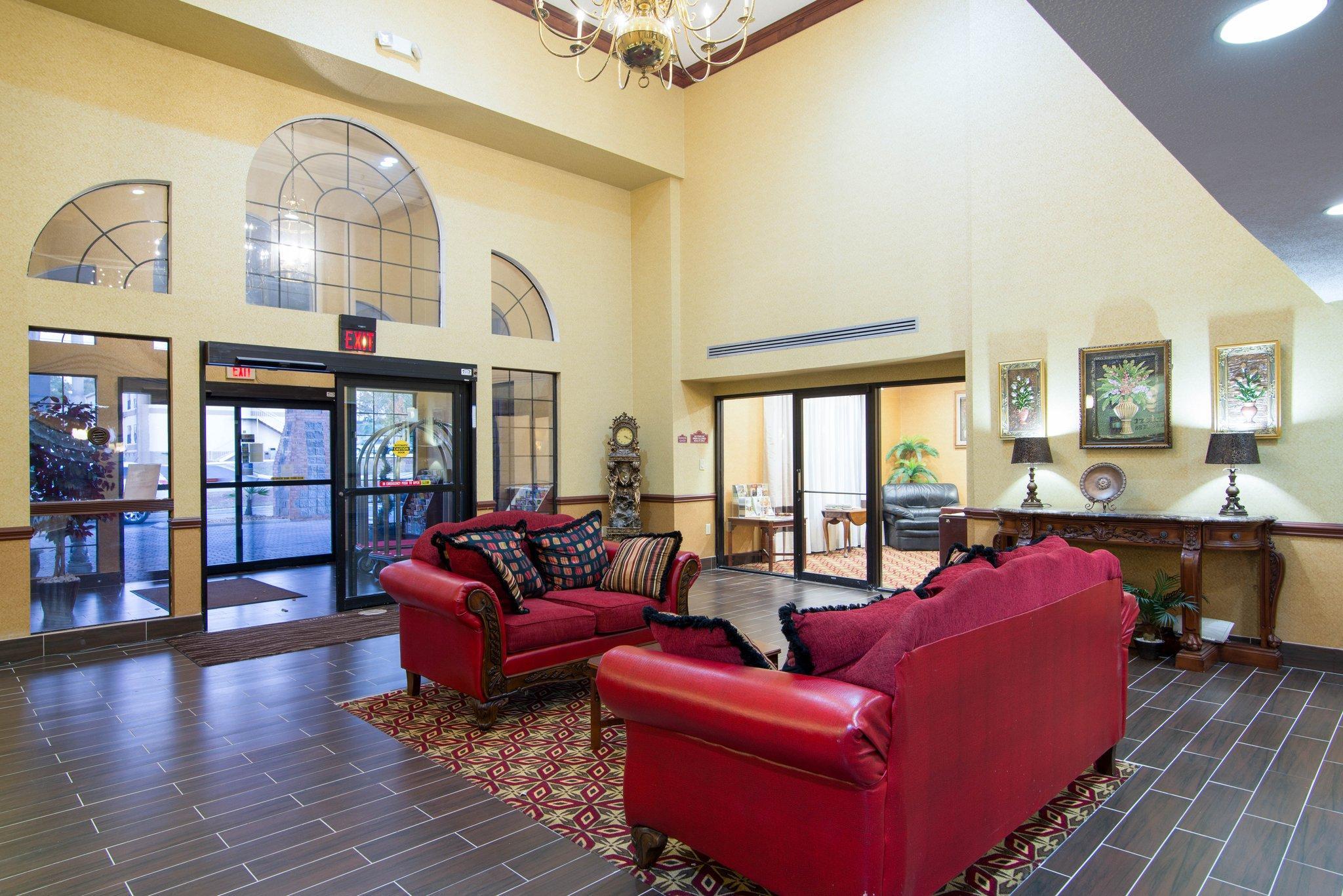 Comfort Inn & Suites Perry National Fairgrounds Area Екстериор снимка