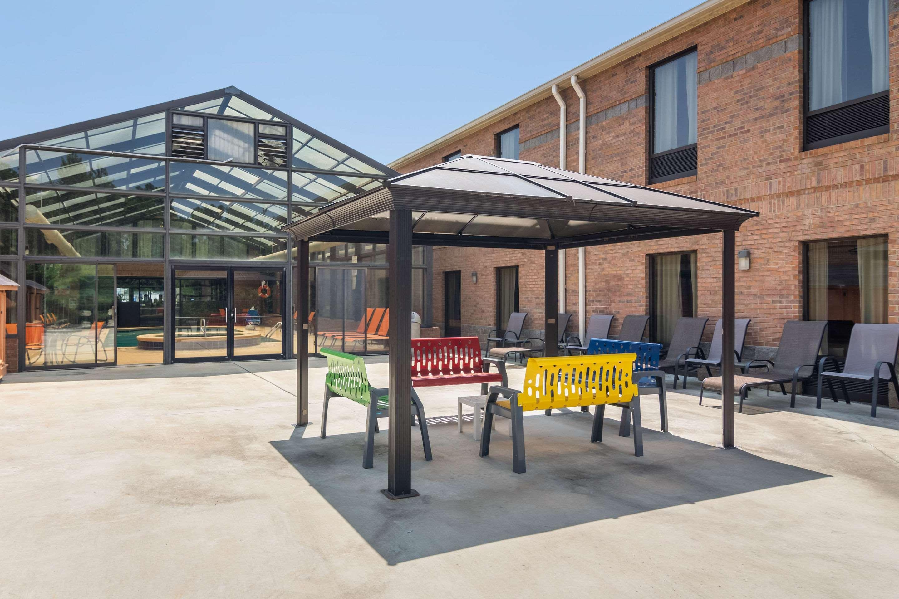 Comfort Inn & Suites Perry National Fairgrounds Area Екстериор снимка